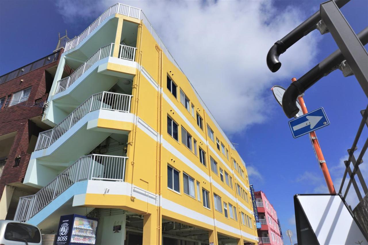 Hotel Okinawa Ocean Front à Chatan Extérieur photo