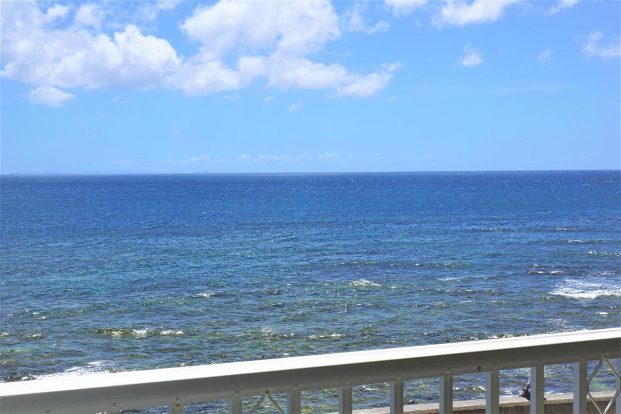 Hotel Okinawa Ocean Front à Chatan Extérieur photo