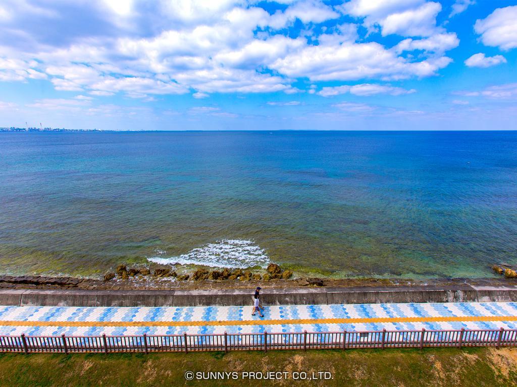 Hotel Okinawa Ocean Front à Chatan Extérieur photo